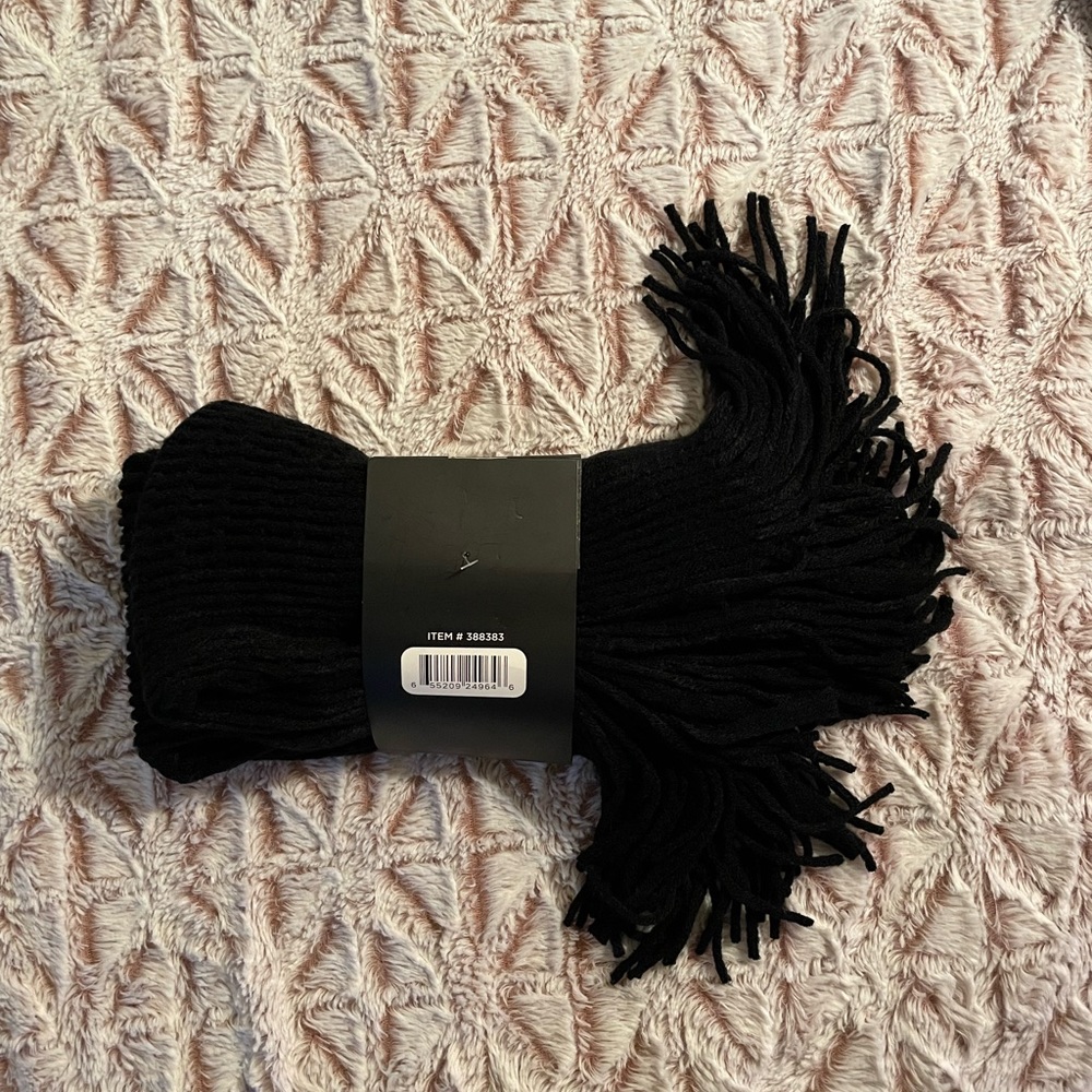INFINITY SCARF - Picture 3 of 3
